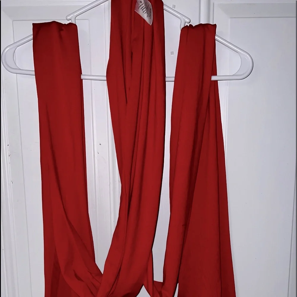 Scarf - Picture 1 of 3